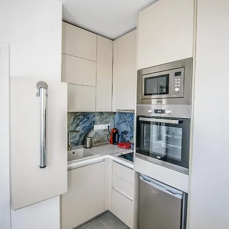 Dreamy Loft At 10th Floor With Amazing View *